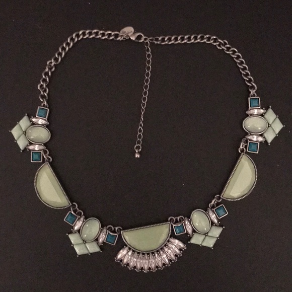 Lia Sophia green statement necklace - Picture 1 of 1